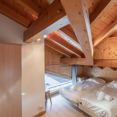 4 Pieces A Morzine, Skis Aux Pieds, Jacuzzi, 9 Pers, 100m², Centre, Animaux Admis - Fr-1-754-24 *